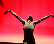 Teatro e dança: Guaíra recebe quatro espetáculos da Colônia de Férias Cultural