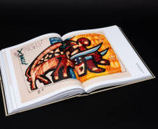 Catálogo da mostra que celebra os 100 anos de Poty Lazzarotto está disponível na MON Loja 