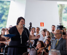 Orquestra Sinfônica do Paraná lota vão-livre do MON em concerto comemorativo gratuito