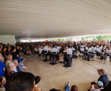 Orquestra Sinfônica do Paraná lota vão-livre do MON em concerto comemorativo gratuito
