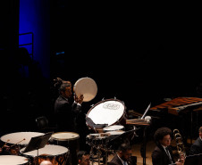 Orquestra Sinfônica do Paraná inicia sábado concertos no MON para celebrar Mozart