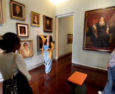 Visitas guiadas, mediações e homenagens: agenda cultural da semana celebra o Dia da Mulher