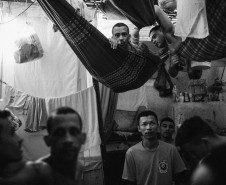 Exposição “Desse Lado do Muro” abre as portas do antigo Centro de Triagem em Curitiba