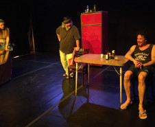 Peças do Cemitério de Automóveis ocupam a Mostra Fringe no Teatro Guaíra