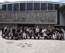 Teatro Guaíra retoma atividades de visitas guiadas com agendamentos