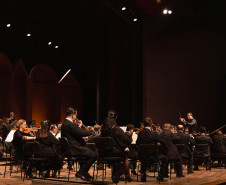 2 mil pessoas acompanharam o concerto da Orquestra Sinfônica do Paraná neste domingo