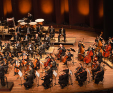2 mil pessoas acompanharam o concerto da Orquestra Sinfônica do Paraná neste domingo