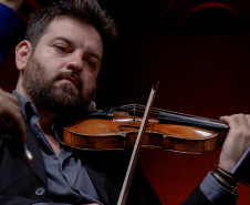Entre famílias de instrumentos, movimentos e disposição: como funciona a Orquestra Sinfônica