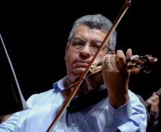 Entre famílias de instrumentos, movimentos e disposição: como funciona a Orquestra Sinfônica