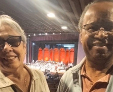 Orquestra Sinfônica encanta plateia lotada do Guaíra com repertório dos Beatles
