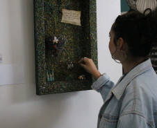 Eva Jospin no MON, Armandinho e tributos a Dalton Trevisan marcam a agenda cultural