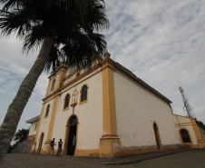 Coordenação do Patrimônio Cultural participa de entrega de projeto de restauração da Igreja Matriz de Antonina