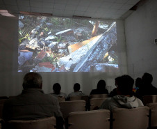 Agenda de junho do MIS-PR tem visita guiada noturna, Mazzaropi e a mostra "Desse lado do muro"