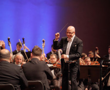 Concertos: mais de 6 mil pessoas celebram os 40 anos da Orquestra Sinfônica do Paraná