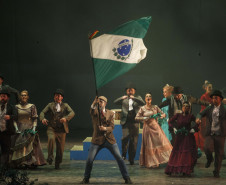 Apoiado pelo Estado, Festival Folclórico e de Etnias do Paraná une cultura e turismo