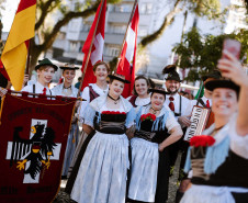 Apoiado pelo Estado, Festival Folclórico e de Etnias do Paraná une cultura e turismo