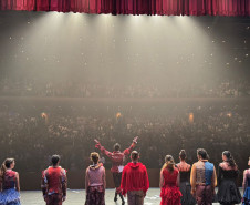 Balé Teatro Guaíra lota Palácio das Artes, em BH, com “Romeu e Julieta” contemporâneo