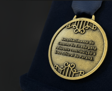 Concepção e projeto da Medalha de Mérito Cultural