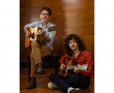 Teatro Guaíra recebe "Voz e Violão" do Nando Reis em apresentação acústica