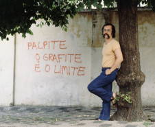 Um bigode que não sai de moda: conheça a obra de Paulo Leminski, homenageado da Flip