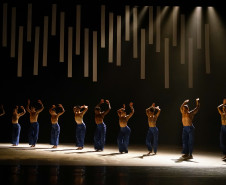 Balé Teatro Guaíra conquista sua primeira indicação nacional ao Prêmio APCA - Fotos do espetáculo "Gregor - Uma Odisséia Patética"
