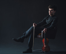 Centro Cultural Teatro Guaíra -  Orquestra Sinfônica do Paraná sobe ao palco do Auditório Bento Munhoz da Rocha Neto (Guairão) para homenagear a genialidade de Sergei Prokofiev, um dos maiores compositores do século XX. -  Solista convidado Guido Sant’Anna