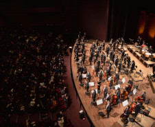 Centro Cultural Teatro Guaíra - Auditório Bento Munhoz da Rocha Neto (Guairão) - Concerto da Orquestra Sinfônica do Paraná – A Orquestra Sinfônica do Paraná volta ao palco do Auditório Bento Munhoz da Rocha Neto (Guairão) neste domingo (24), às 10h30, para mais um concerto. Sob a regência do maestro titular e diretor musical, Roberto Tibiriçá, a apresentação contará com a participação do pianista português Bernardo Santos como solista convidado