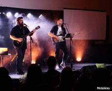 Centro Cultural Teatro Guaíra - Auditório Glauco Flores de Sá Brito (Miniauditório) Saulo Soul com Gustavo Arthury apresentam “Canções para o Teatro”