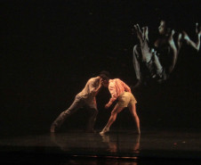 Entrada gratuita: Balé Teatro Guaíra leva dança contemporânea a Jacarezinho