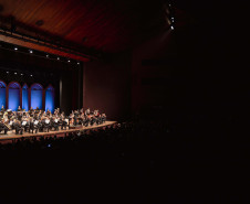 Concerto da Orquestra Sinfônica do Paraná (OSP) em homenagem ao compositor Sergei Prokofiev. Sob a regência do maestro convidado Christian Vásquez, e com participação do solista Guido Sant’Anna, o programa reuniu duas das mais importantes obras do século 20: o Concerto nº 2 para Violino e a Sinfonia nº 5 em Si bemol maior