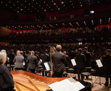 Concerto da Orquestra Sinfônica do Paraná (OSP) em homenagem ao compositor Sergei Prokofiev. Sob a regência do maestro convidado Christian Vásquez, e com participação do solista Guido Sant’Anna, o programa reuniu duas das mais importantes obras do século 20: o Concerto nº 2 para Violino e a Sinfonia nº 5 em Si bemol maior