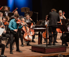 Concerto da Orquestra Sinfônica do Paraná (OSP) em homenagem ao compositor Sergei Prokofiev. Sob a regência do maestro convidado Christian Vásquez, e com participação do solista Guido Sant’Anna, o programa reuniu duas das mais importantes obras do século 20: o Concerto nº 2 para Violino e a Sinfonia nº 5 em Si bemol maior