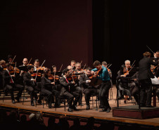 Concerto da Orquestra Sinfônica do Paraná (OSP) em homenagem ao compositor Sergei Prokofiev. Sob a regência do maestro convidado Christian Vásquez, e com participação do solista Guido Sant’Anna, o programa reuniu duas das mais importantes obras do século 20: o Concerto nº 2 para Violino e a Sinfonia nº 5 em Si bemol maior