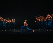 Turnê do Balé Teatro Guaíra leva dança contemporânea a Arapongas e Jacarezinho