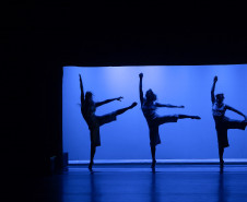 Turnê do Balé Teatro Guaíra leva dança contemporânea a Arapongas e Jacarezinho