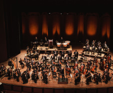 Orquestra Sinfônica do Paraná traz obras de Manuel de Falla e Piotr Tchaikovsky ao palco do Guairão neste domingo (24) 