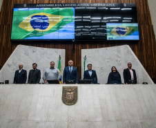 Assembleia Legislativa homenageia os 140 anos do Teatro Guaíra