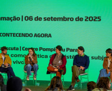 Comunidade de Foz participa de encontro com equipe do Centre Pompidou Paraná para debater novo museu