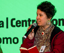 Comunidade de Foz participa de encontro com equipe do Centre Pompidou Paraná para debater novo museu