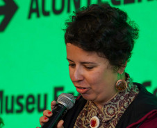 Comunidade de Foz participa de encontro com equipe do Centre Pompidou Paraná para debater novo museu