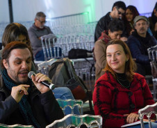 Comunidade de Foz participa de encontro com equipe do Centre Pompidou Paraná para debater novo museu