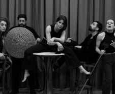Centro Cultural Teatro Guaíra - Teatro José Maria Santos: No céu da boca — A peça “No céu da boca” estreia no dia 25 de setembro, no Teatro José Maria Santos, em homenagem ao escritor curitibano Jamil Snege (1945–2003), um dos nomes mais originais da literatura paranaense contemporânea.