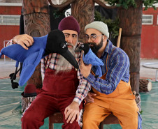 Centro Cultural Teatro Guaíra -Auditório Salvador de Ferrante (Guairinha) - Os Lenhadores — Nos dias 23 e 24 de setembro, a Companhia Os Barbacas apresenta o espetáculo “Os Lenhadores” no Auditório Salvador de Ferrante (Guairinha), às 20h, com entrada gratuita.