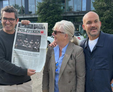 Balé Teatro Guaíra conquista crítica dinamarquesa em turnê internacional. Na foto, Diretor do Balé Teatro Guaíra, Luiz Fernando Bongiovanni, diretora do Teatro Bellevue, Pia Jette Hansen, e o coreógrafo, Alessandro Sousa Pereira