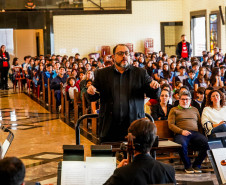 Orquestra Sinfônica do Paraná encanta público em primeira apresentação em Colombo