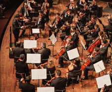 Com o tema amizade, emoção do público marca concerto da Orquestra Sinfônica do Paraná