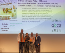Obras de Poty: exposição do MON recebe prêmio de melhor do ano da ABCA
