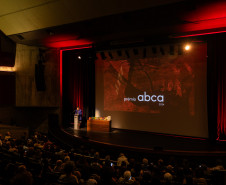 Obras de Poty: exposição do MON recebe prêmio de melhor do ano da ABCA