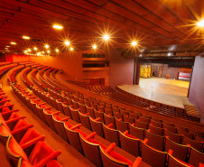 Teatro Guaíra é indicado ao Prêmio Cenym como melhor casa de espetáculos do Brasil
