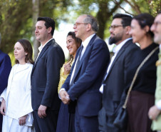 O governador Carlos Massa Ratinho Junior recepcionou nesta quarta-feira (3), em São Paulo, o presidente do Centre Pompidou, Laurent Le Bon, que chega ao Brasil para o início das ativações do Centre Pompidou Paraná, que acontecem nesta semana em Foz do Iguaçu